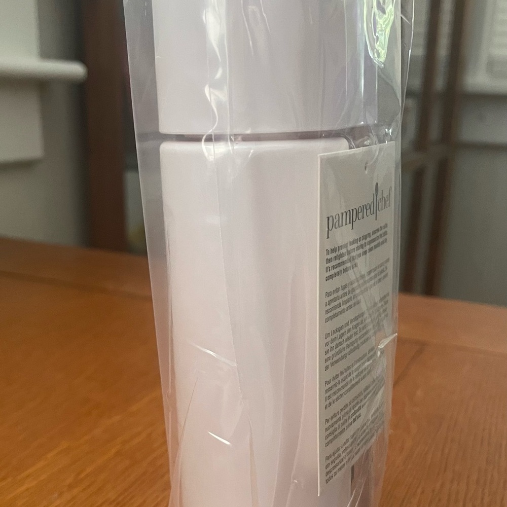 Pampered Chef White Oil Spritzer